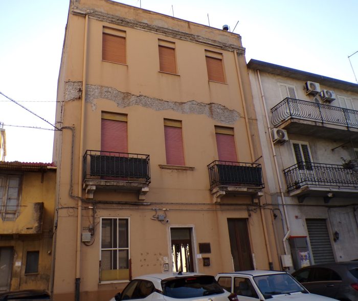 Via Reggio Campi 2