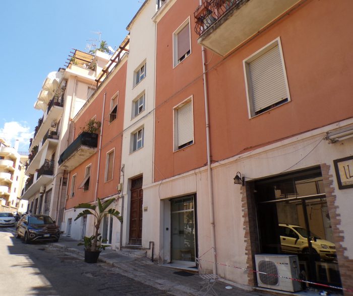 Via Giuseppe Melacrino 7